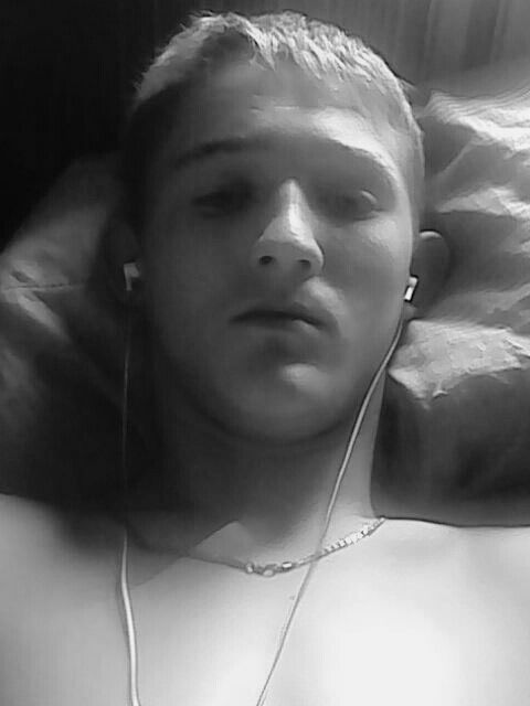 10539426  Dima, 26 ,    