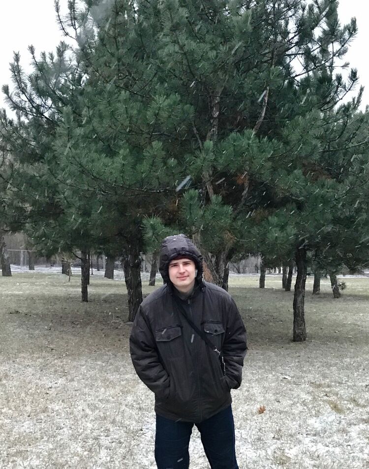  19112286  Serzh1996, 29 ,    