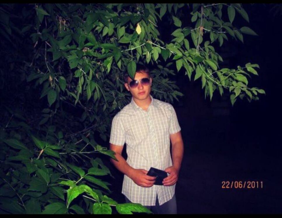  28813166  Stanislav, 30 ,    