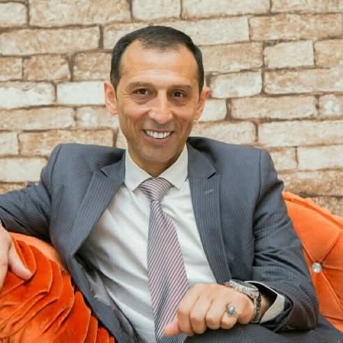  49873216  Amin, 51 ,    