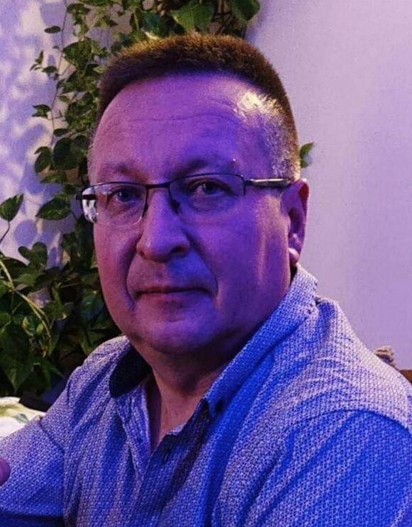  Abbots Langley,   Saulius, 51 ,   