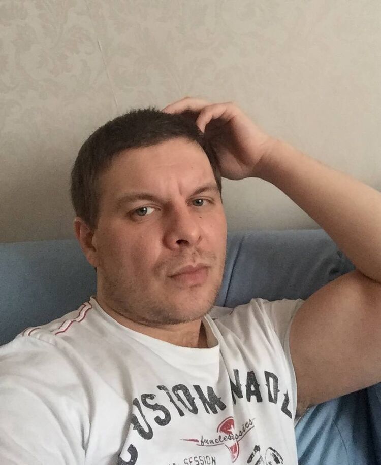  47621606  Dariyus, 38 ,    