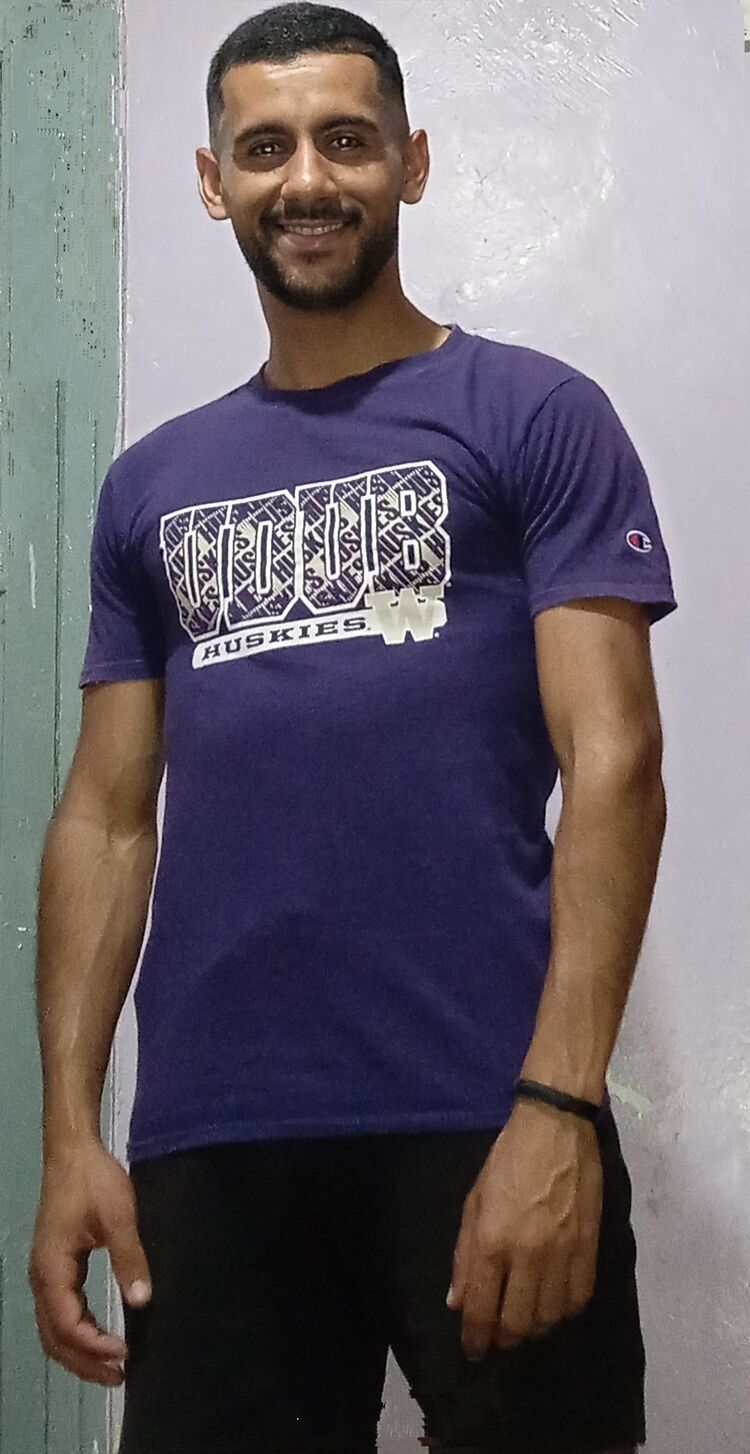  Tlemcen,   Youcef, 27 ,   ,   