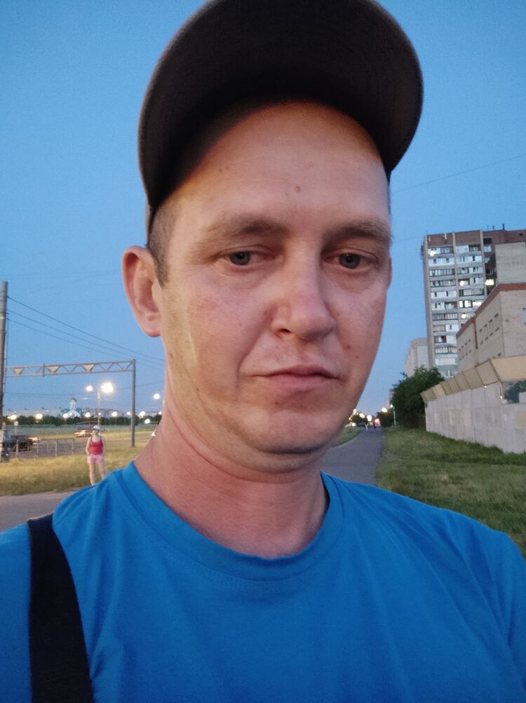  25746546  Andrey, 42 ,    