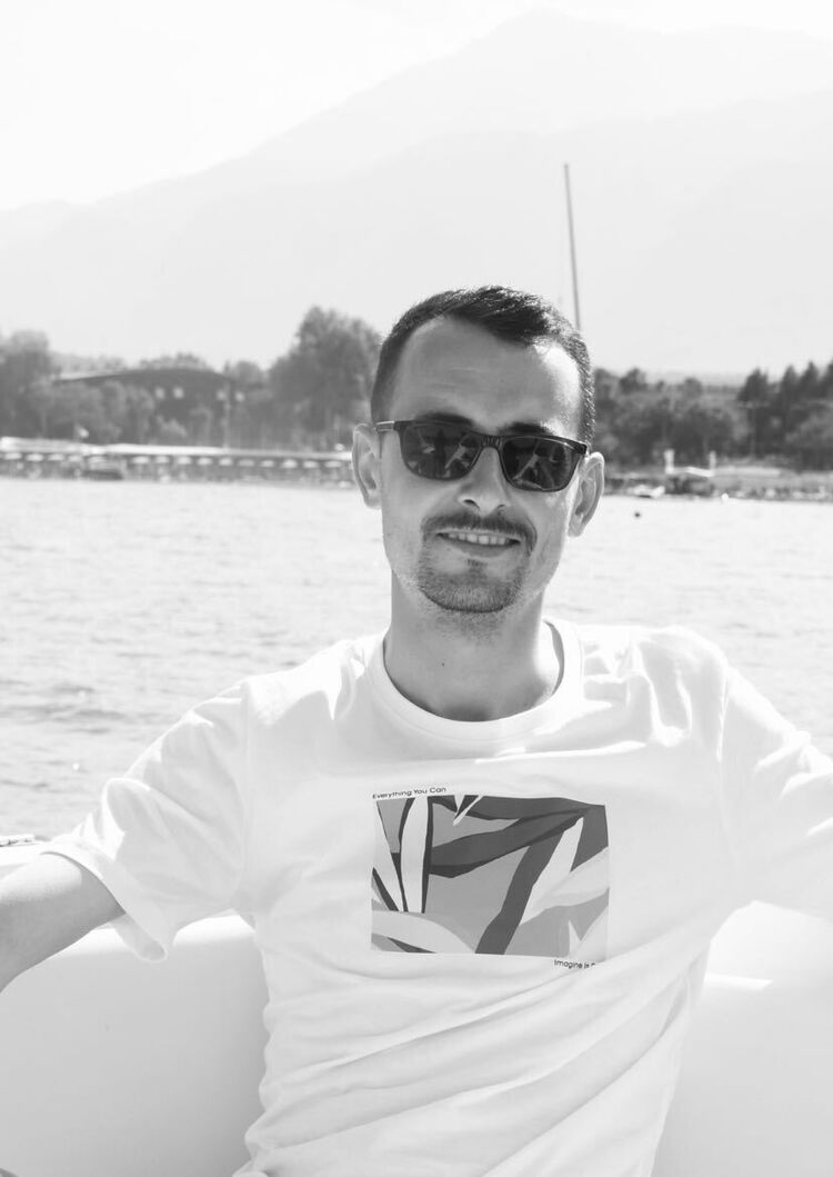 ���������� �������, ���� ������� Burak Sgn, 32 ����, ������������ ��� ������, ����� � ���������, c�������� ���������