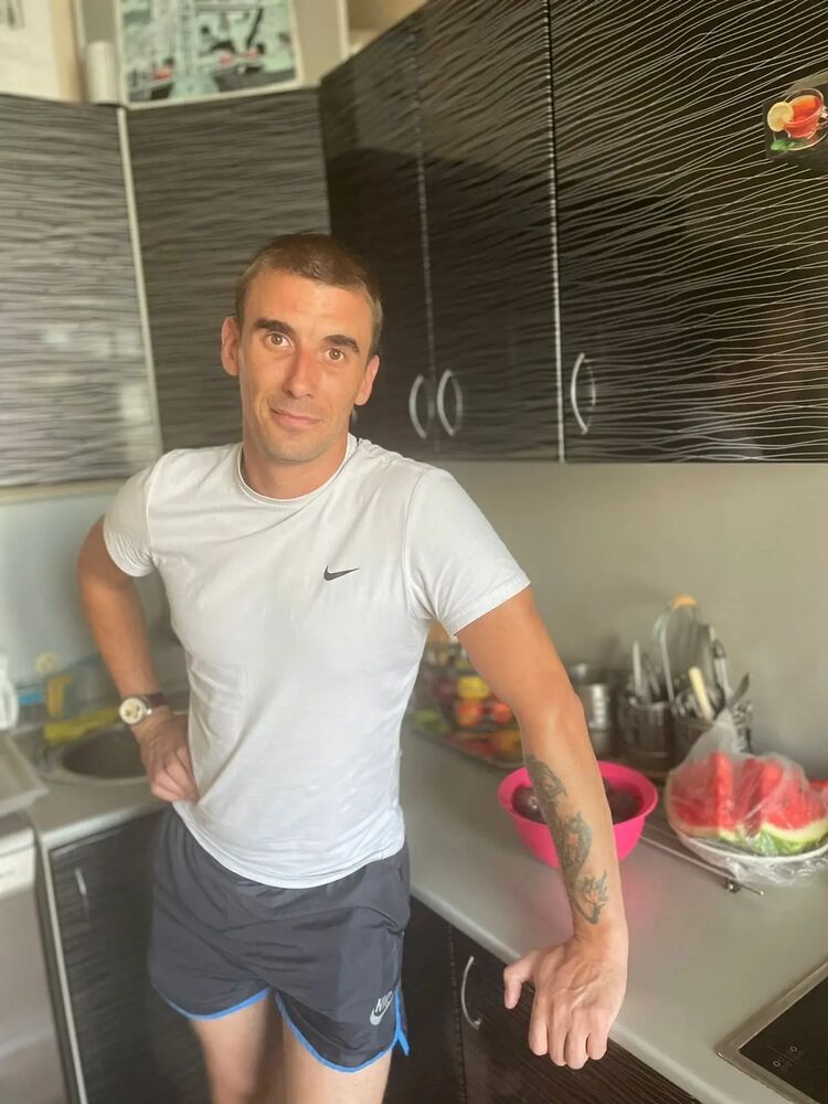  44630526  , 37 ,    -