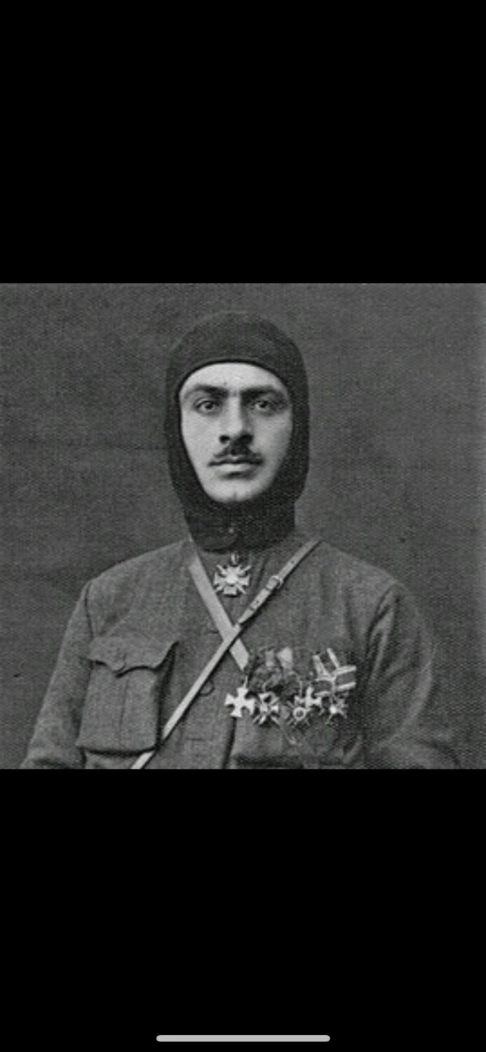  33818226  Tiko, 25 ,    