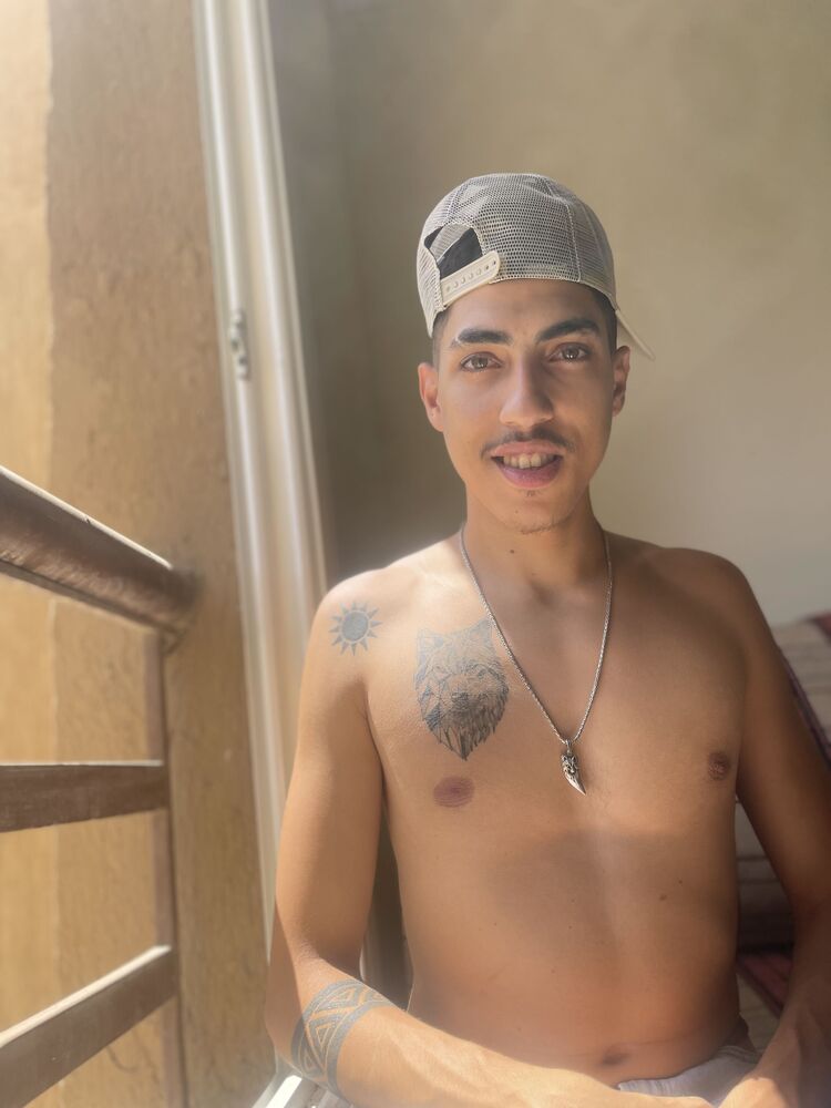  -,   Karim, 28 ,   ,   