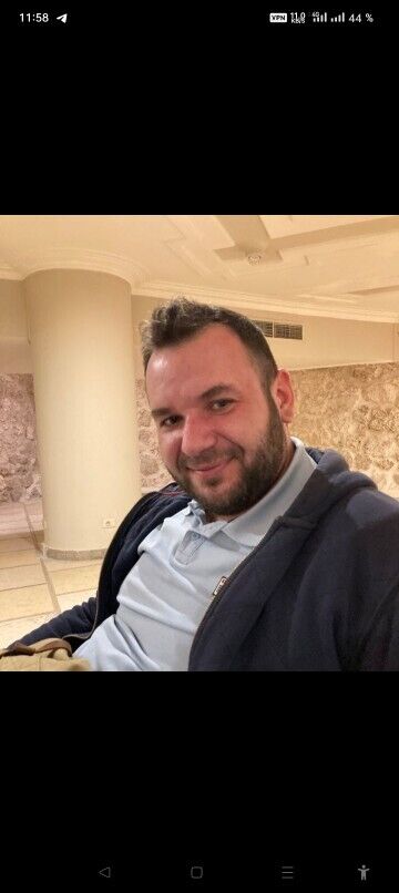  54236756  Miki, 39 ,    