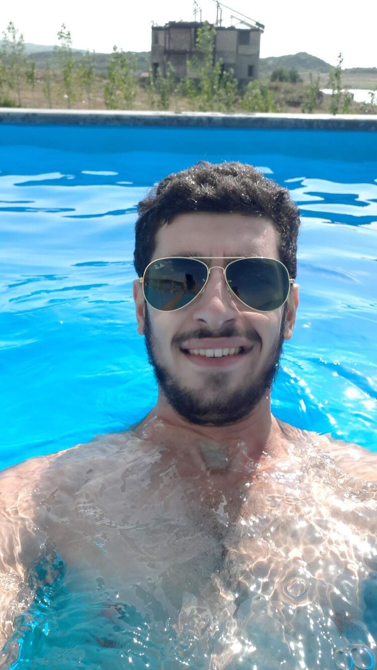  ,   Nikoxos, 27 ,   ,   