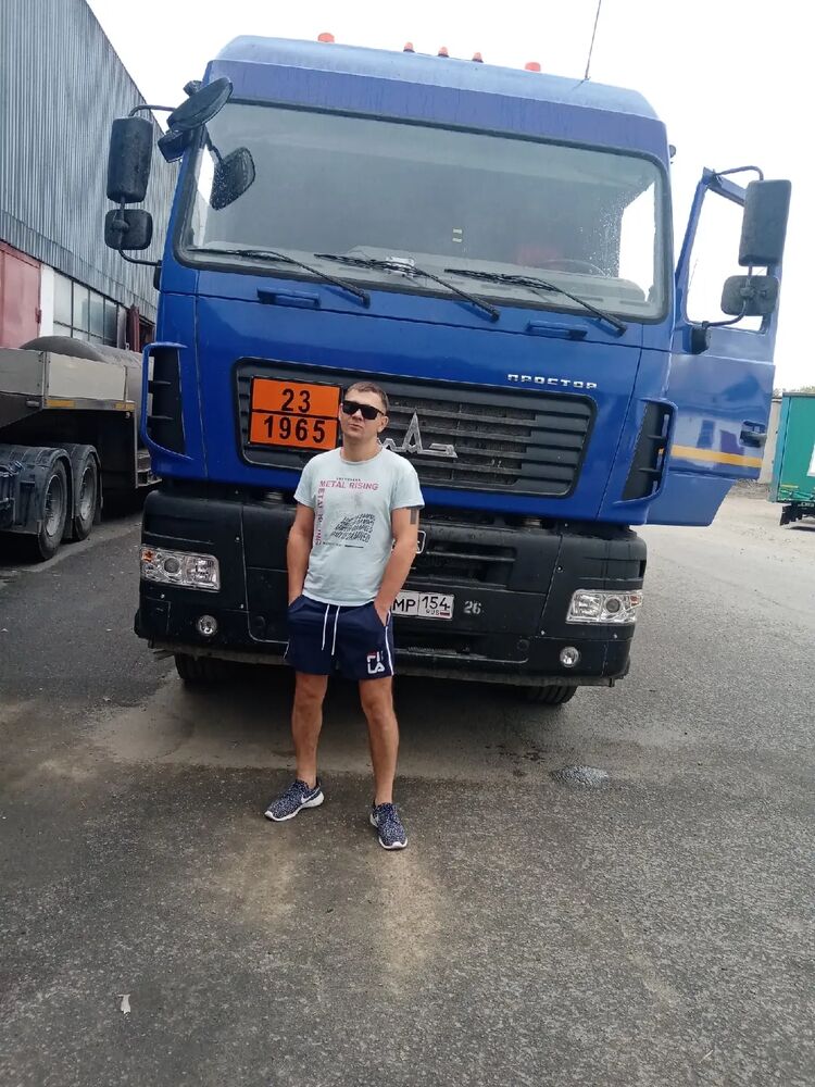  ,   Nik, 38 ,   ,   , c 