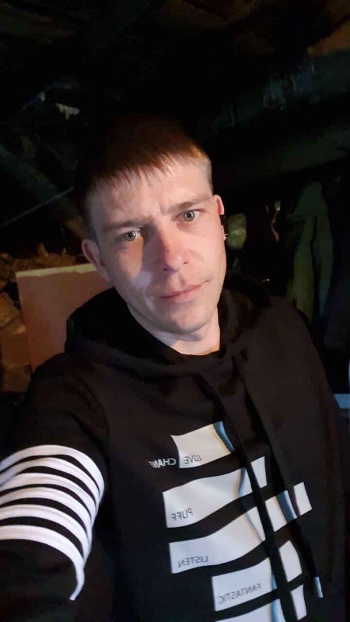  52076806  , 33 ,    