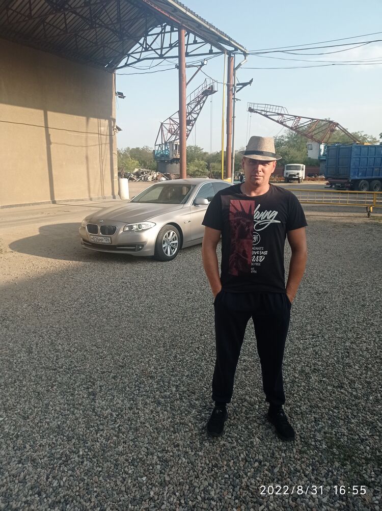  36735306  Yakov, 38 ,    