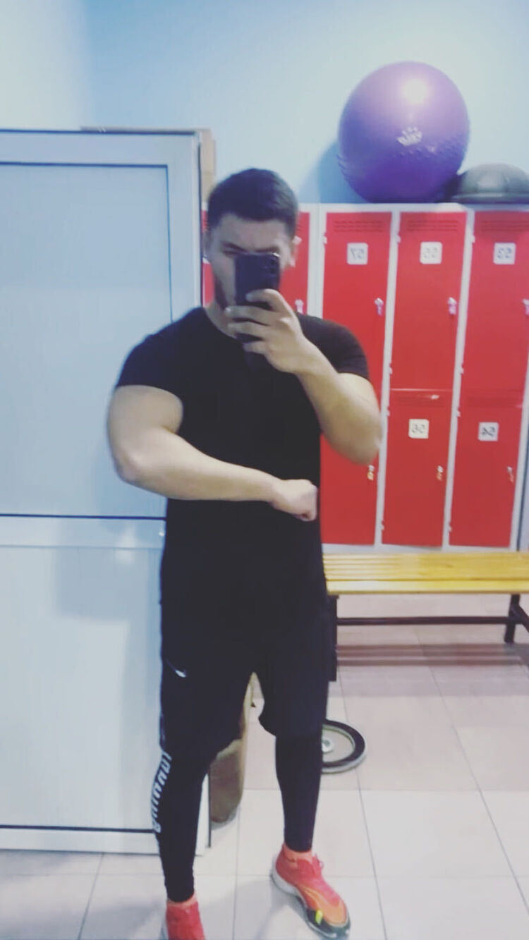  39635376  Ulugbek, 27 ,    