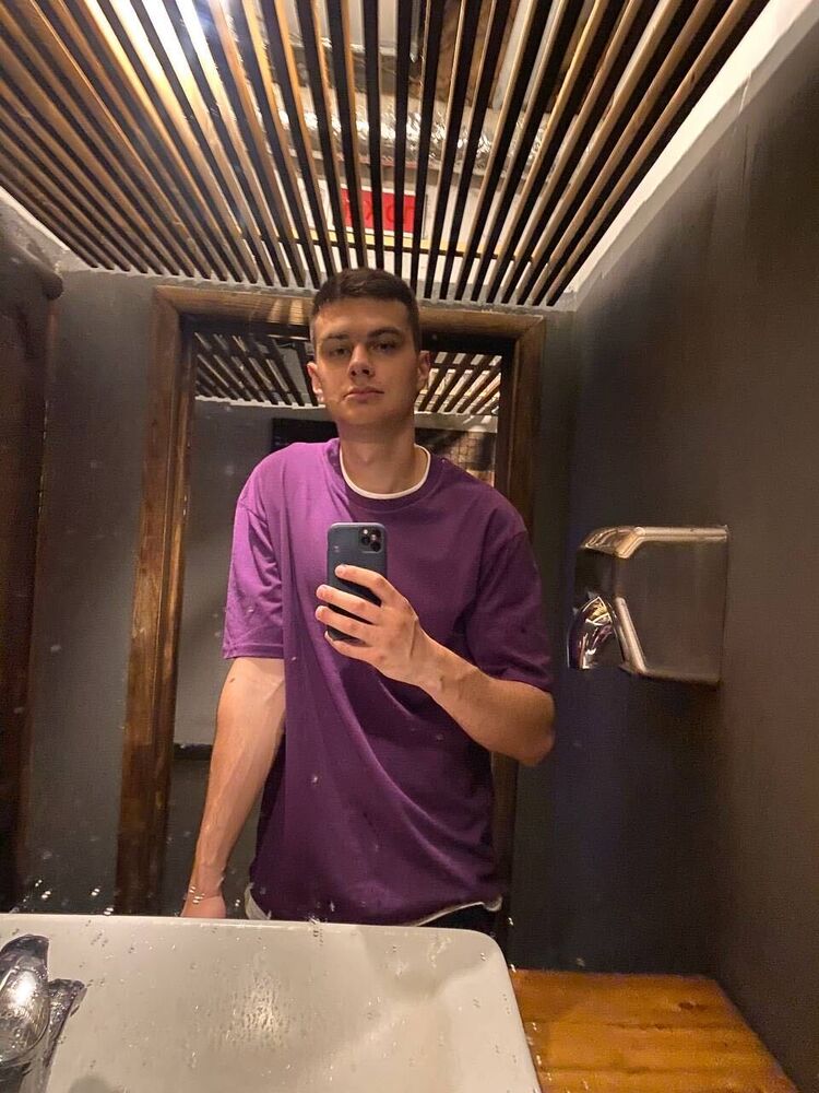  ,   Ilya, 23 ,   ,   