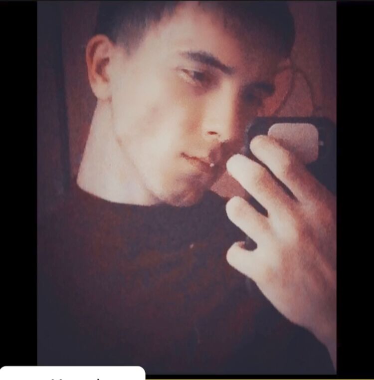  48143056  , 22 ,     