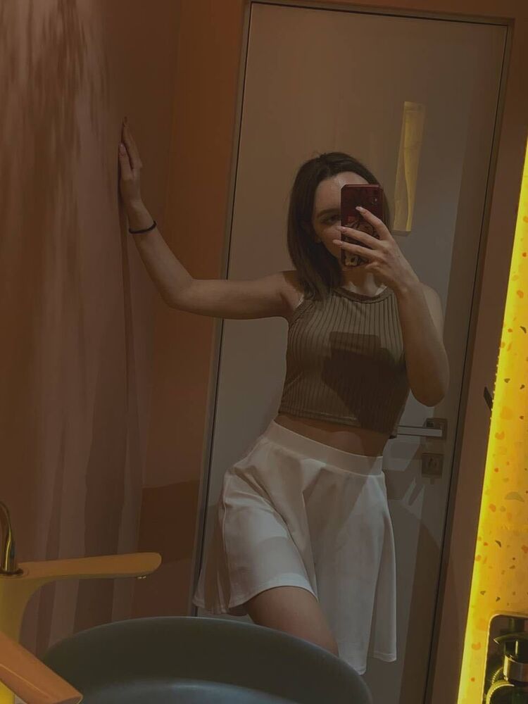  28051086  , 22 ,    