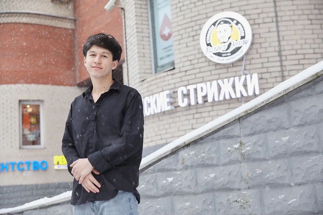  31874236  , 22 ,    -