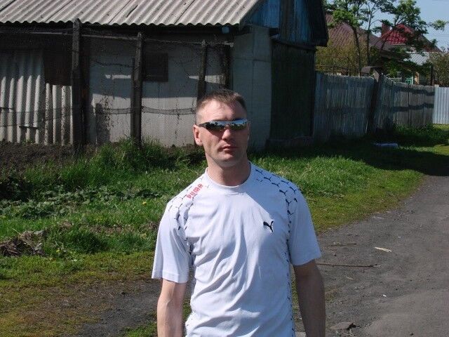  ,   Petr, 43 ,   