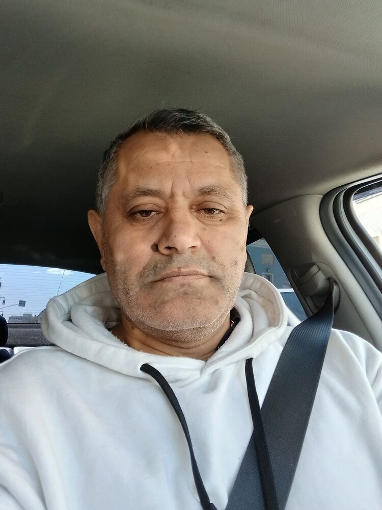  51168726  , 53 ,    