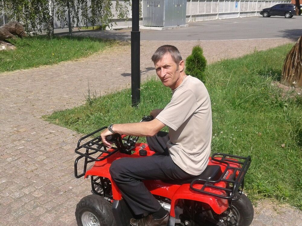  16115296  Oleg, 58 ,    