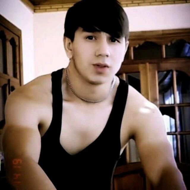  ,   Ruslan, 25 ,   ,   