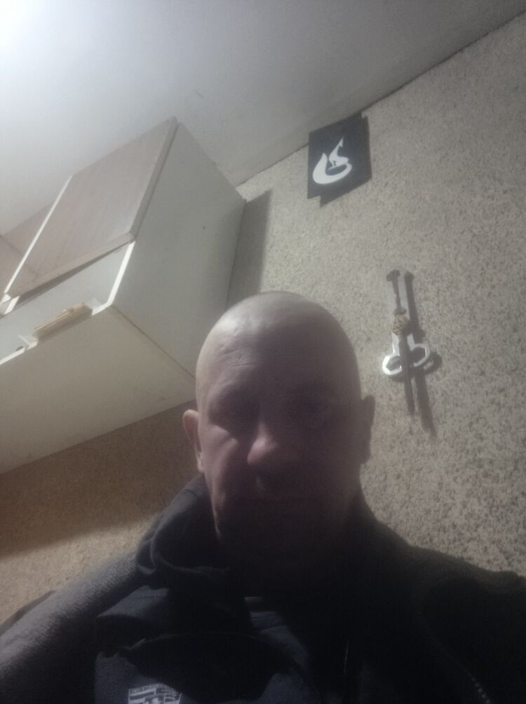  42183506  Maksim, 44 ,    