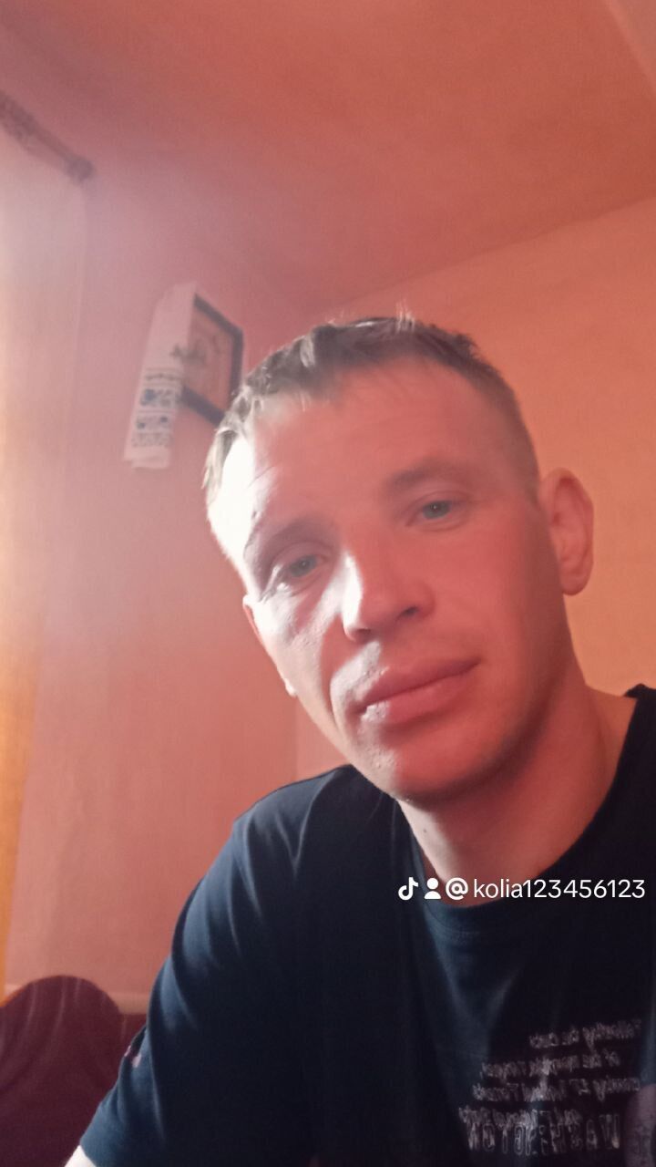  38757606  Kolia, 35 ,     