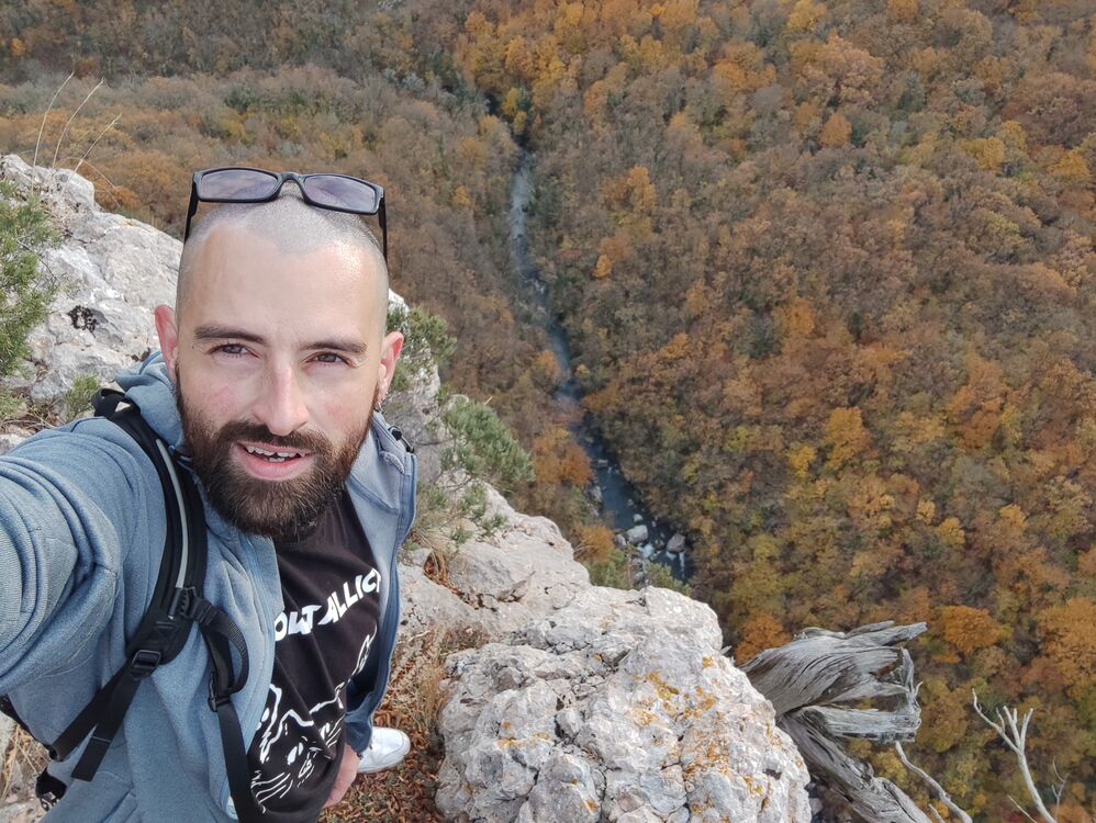  ,   Valentin, 38 ,   ,   , c 