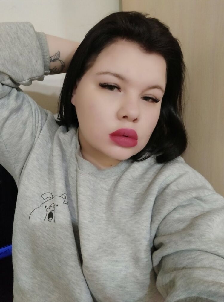  ,   Elizaveta, 21 ,     , c , 