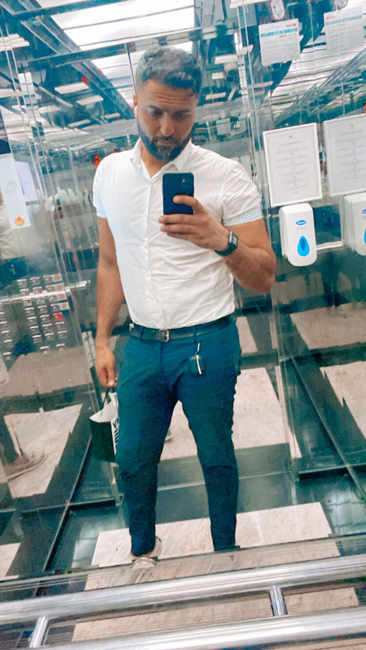  28926536  Yasser, 38 ,    