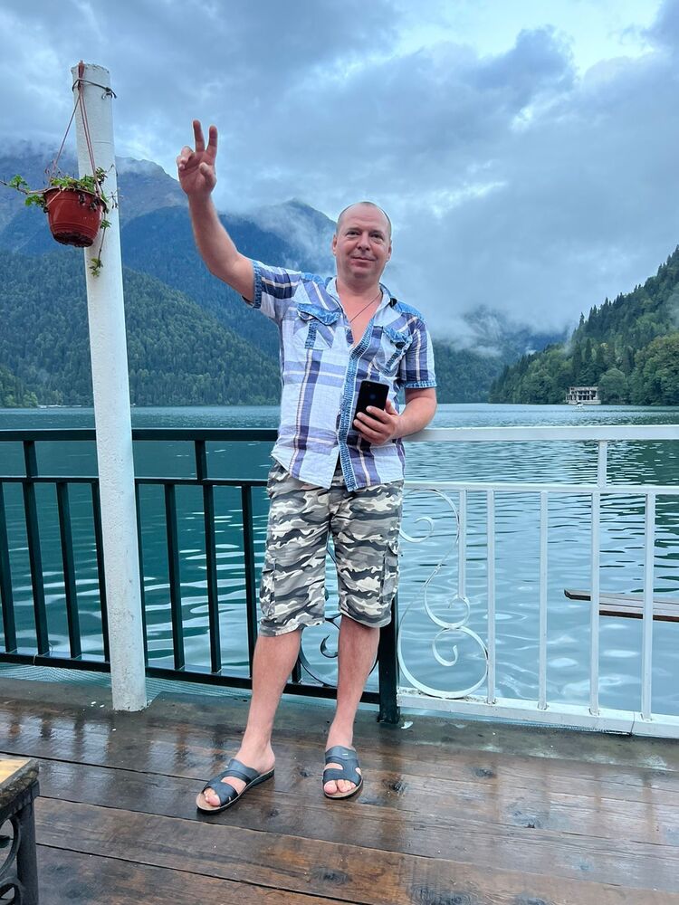  ,   Oleg, 48 ,   ,   