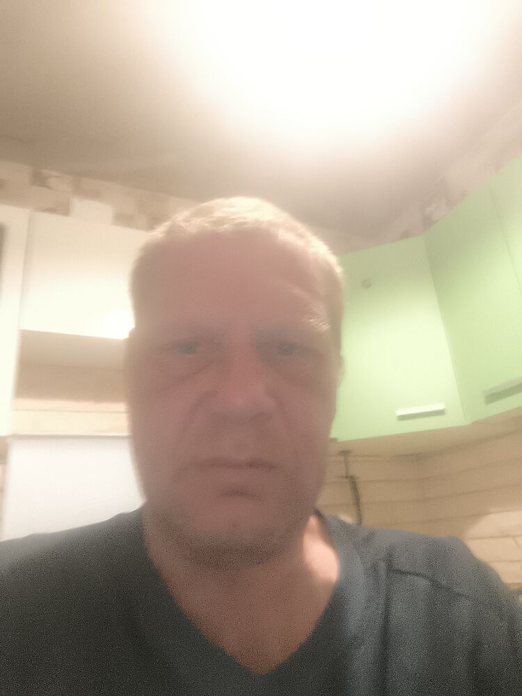  51136976  Alex, 44 ,    