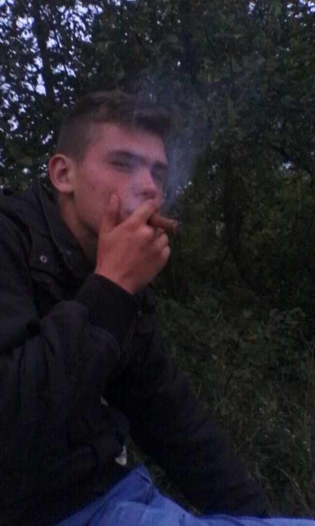  7214776  Sergej, 28 ,    