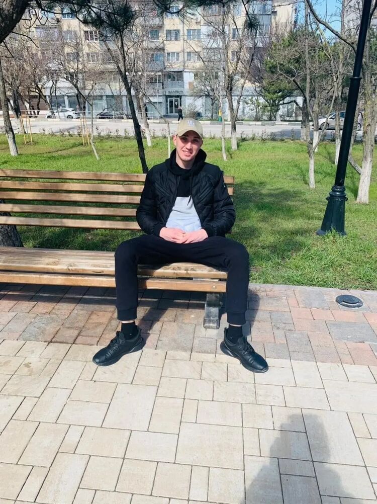 ,   Evgeny, 30 ,   ,   , c , 
