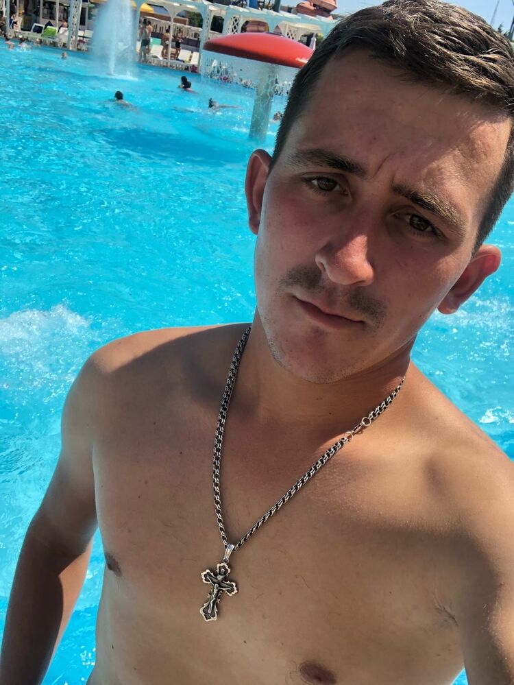  54529696  Vladimir, 26 ,    