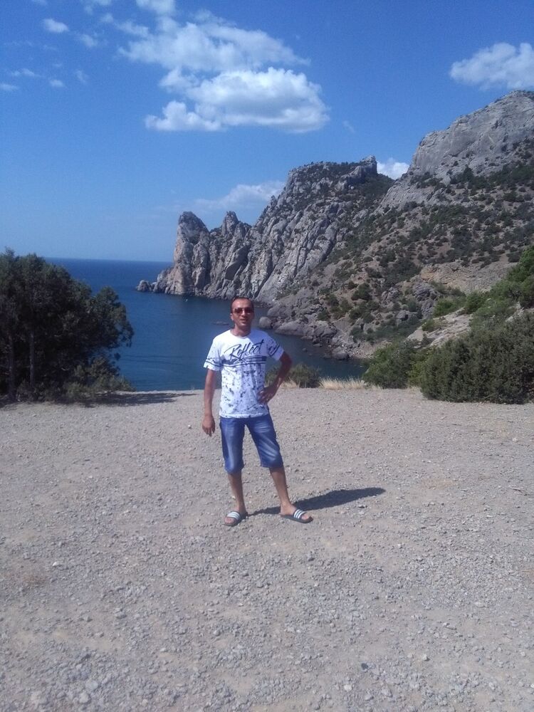  ,   Armen, 42 ,   ,   , c 