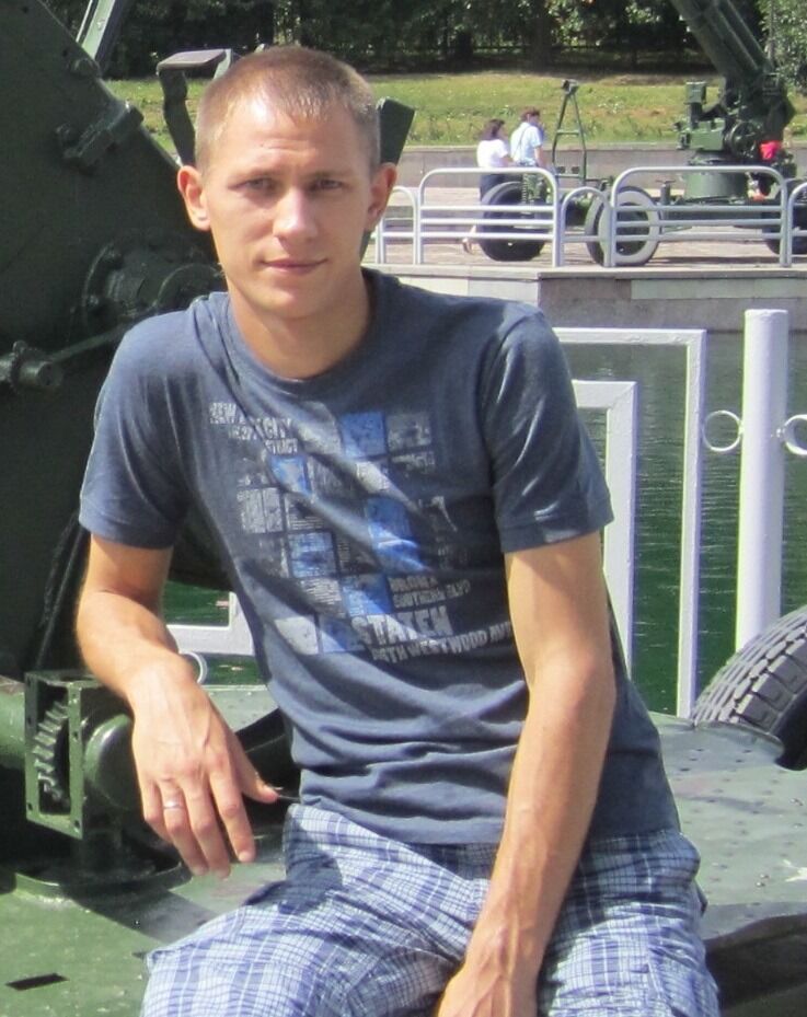  32758756  Ivan, 38 ,    