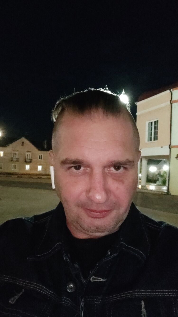  37877916  , 49 ,     