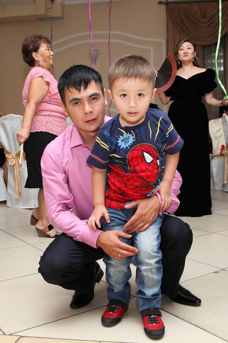  ,   Maksimus, 38 ,   