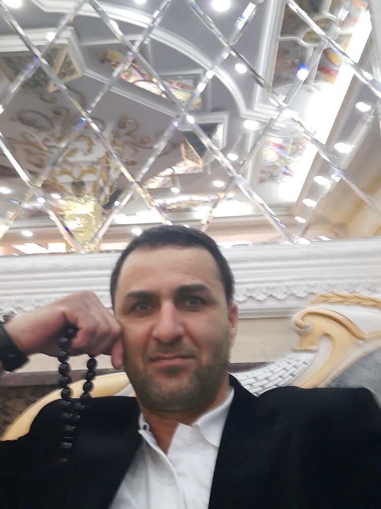  ,   Yunis, 42 ,   ,   