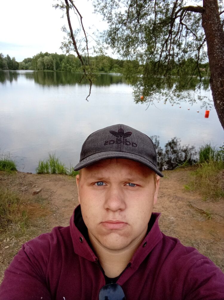  52897336  Aleks, 21 ,    
