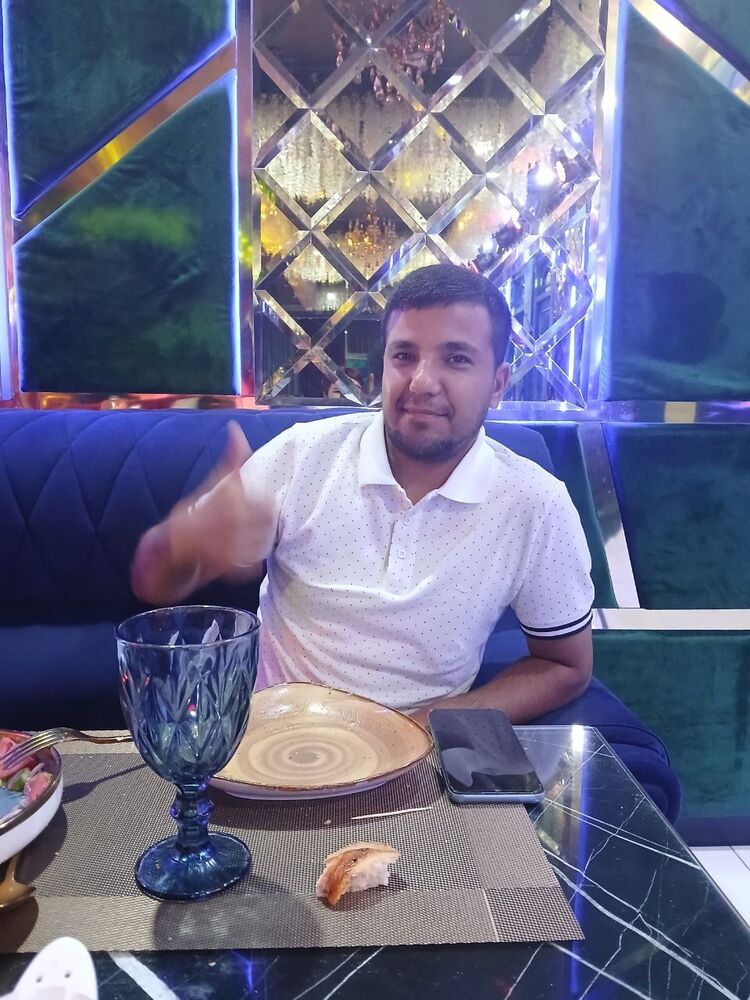  46405806  Temur, 30 ,    