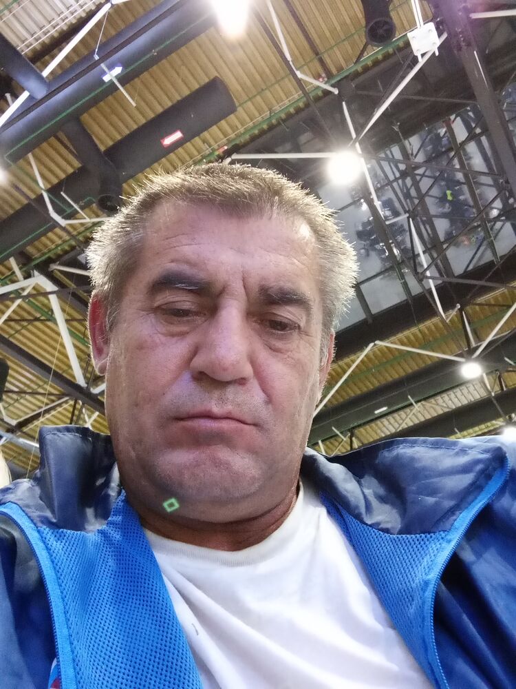  36387486  , 52 ,    