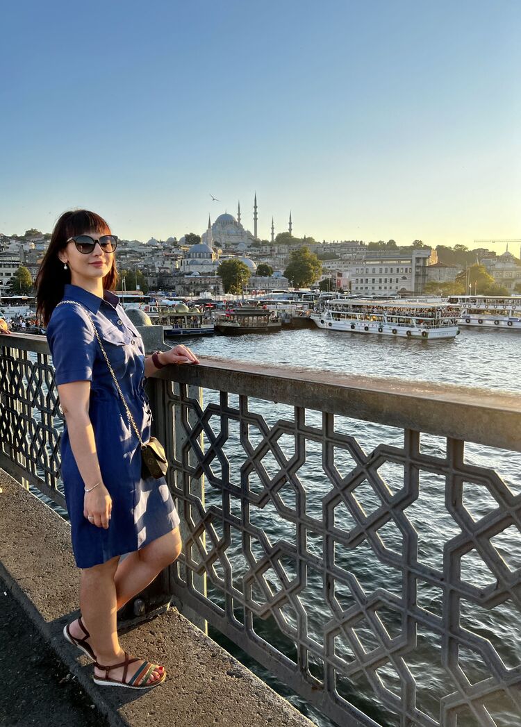  38236766  Veronika, 37 ,    