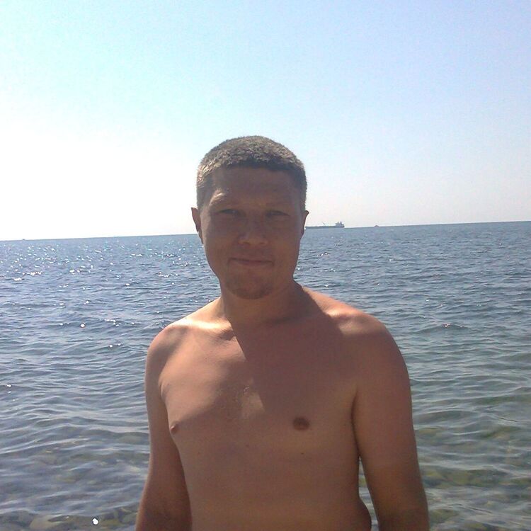  ,   Pavel, 45 ,     , c 