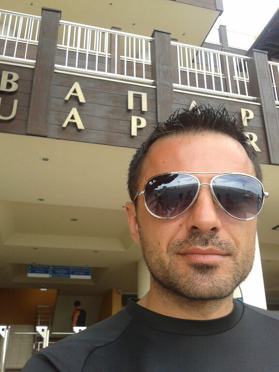  ,   Ruslan, 47 ,   ,   , c 