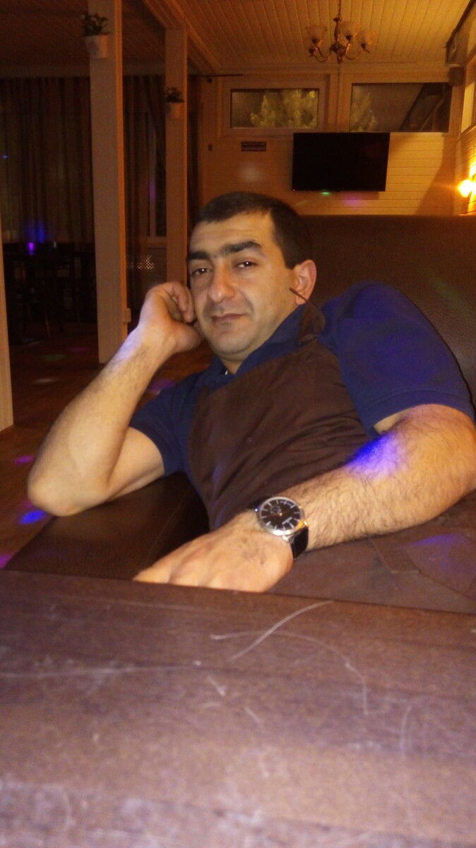  9527136  Xachik, 40 ,    