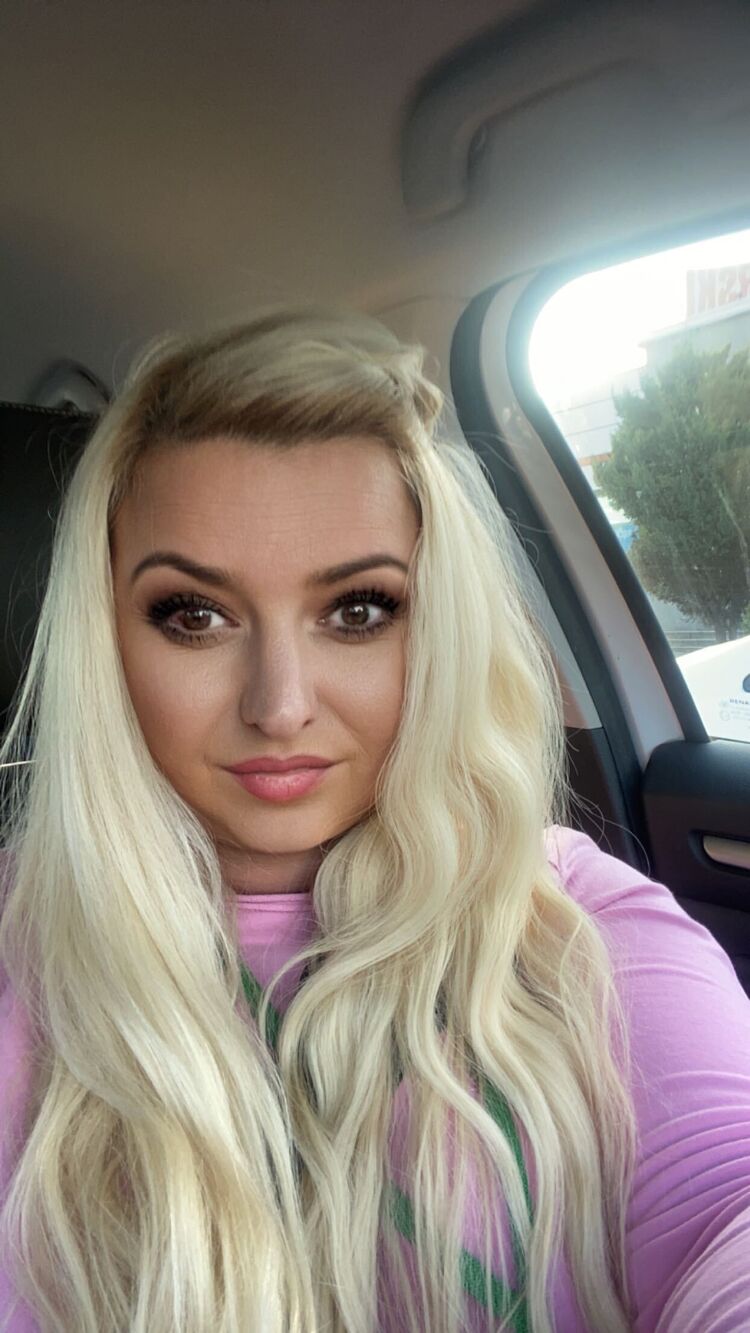  Warszawa,   Yuliya, 42 ,     , c 