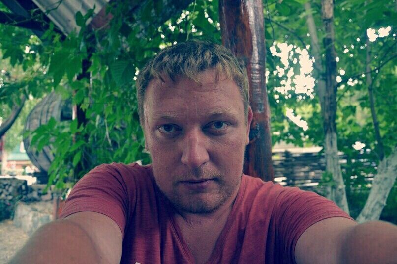  ,   Alex, 37 ,  